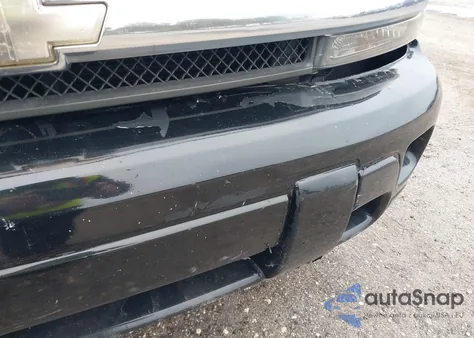 2005 Chevrolet Trailblazer Ls z USA, uszkodzony, nr VIN 1GNDS13S252139256